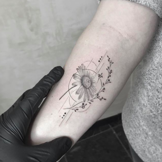 Great Geometric Flower Tattoos | Buy Yayo Familia Tattoo Process Butte –  magnumtattoosupplies