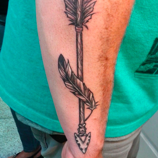 indian spear  Google Search  Native american tattoo Indian tattoo  Arrowhead