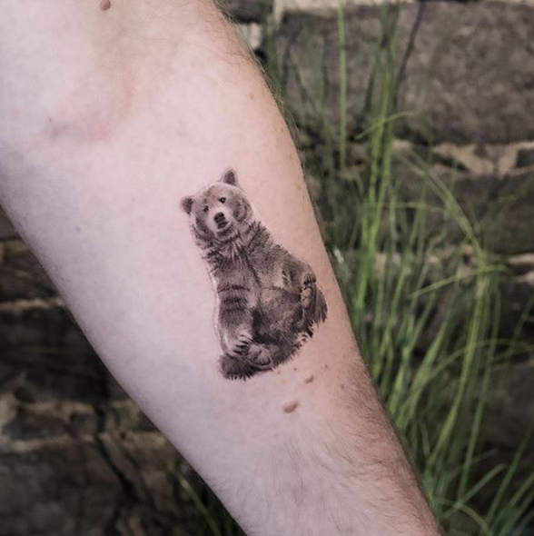 Bear Tattoo - For Family, Strength, Perseverance [Guide for 2023] - Tattoo  Stylist