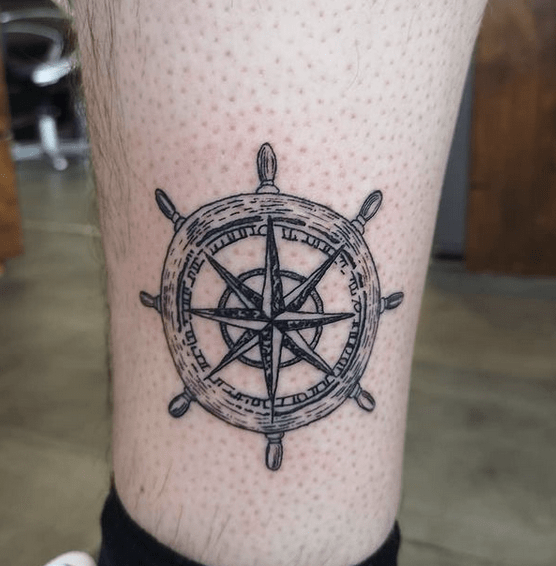 Compass Tattoos: Meanings, Tattoo Styles & Tattoo Ideas