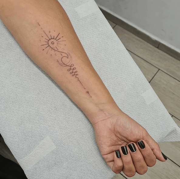 12 Exclusively Unique Sun Tattoo Ideas to Explore | Sun tattoo, Tattoos,  Geometric tattoo