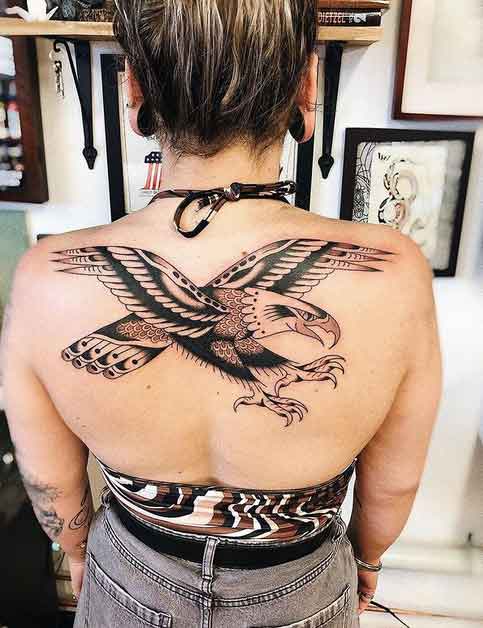 Back Eagle Tattoo Design | Jhaiho - Your Tattoo Buddy | Tatuagens gregas,  Tatuagem no pescoço, Tatuagens aleatórias