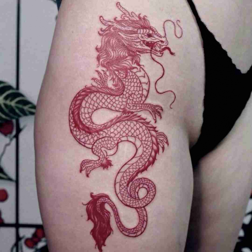 Pin von dreidreidrei auf Tattoos  Drachen tattoo rücken Hüfte tattoo  Tattoo oberschenkel