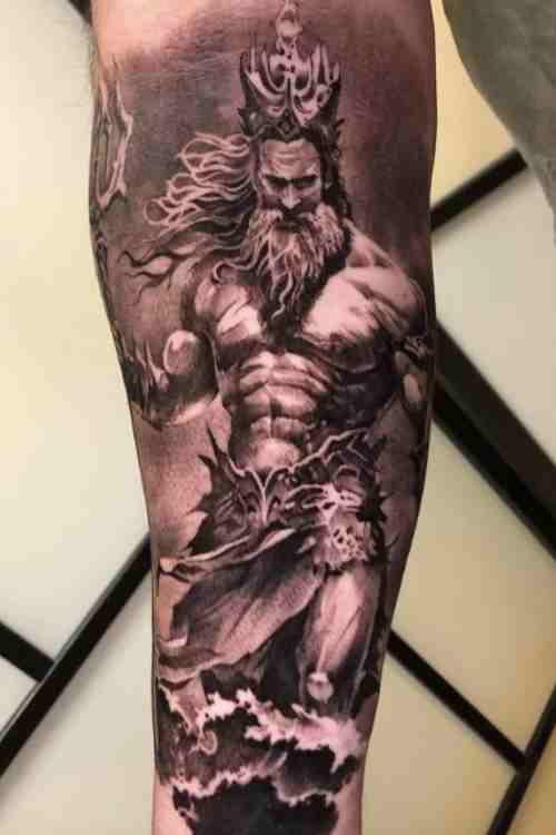25 Coolest Poseidon Tattoo | Poseidon tattoo, Trident tattoo, Posiden tattoo